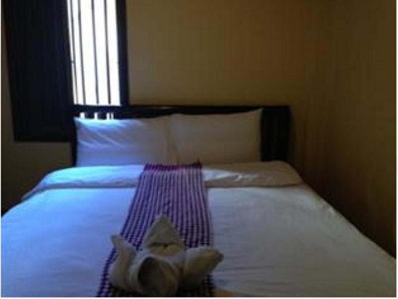 Central Backpacker Hostel 琅勃拉邦 外观 照片